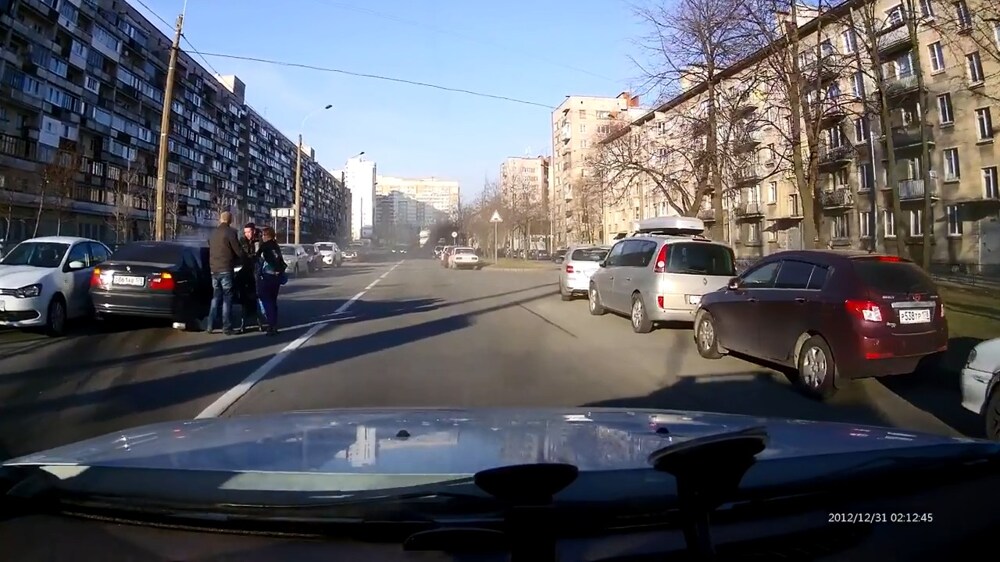 ДТП в Санкт-Петербурге с участием трёх авто 