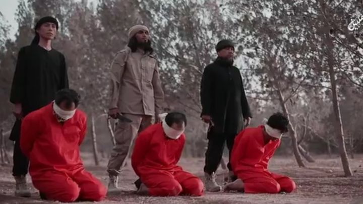 Боевики ИГИЛ опубликовали видео с казнью информировавших СМИ «шпионов» 