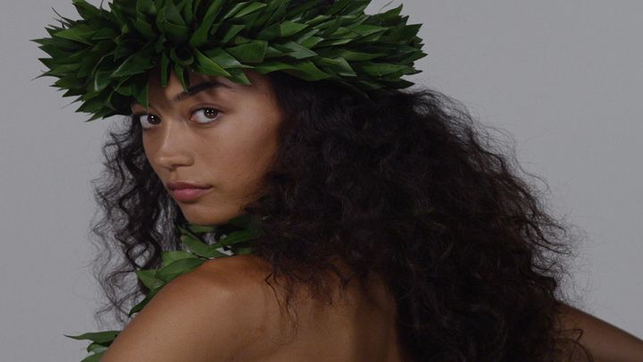 Как менялись стандарты женской красоты гавайских девушек за последние 100 лет 