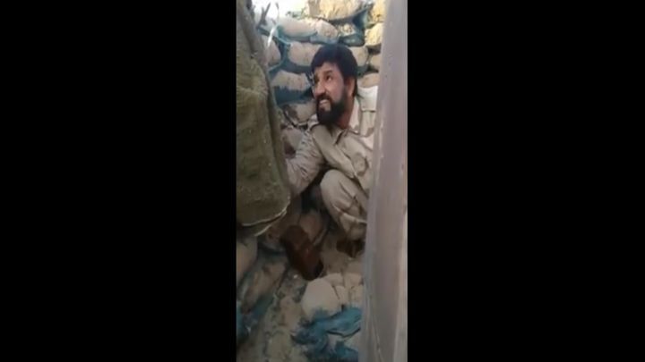 Иракцы издеваются над снайпером 