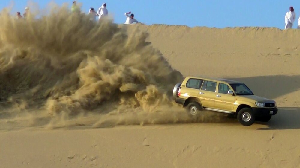 Покатушки в песчаных дюнах Катара 