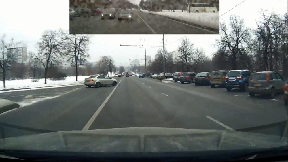 Авария дня. ДТП с участием трех машин произошло на юге Москвы 