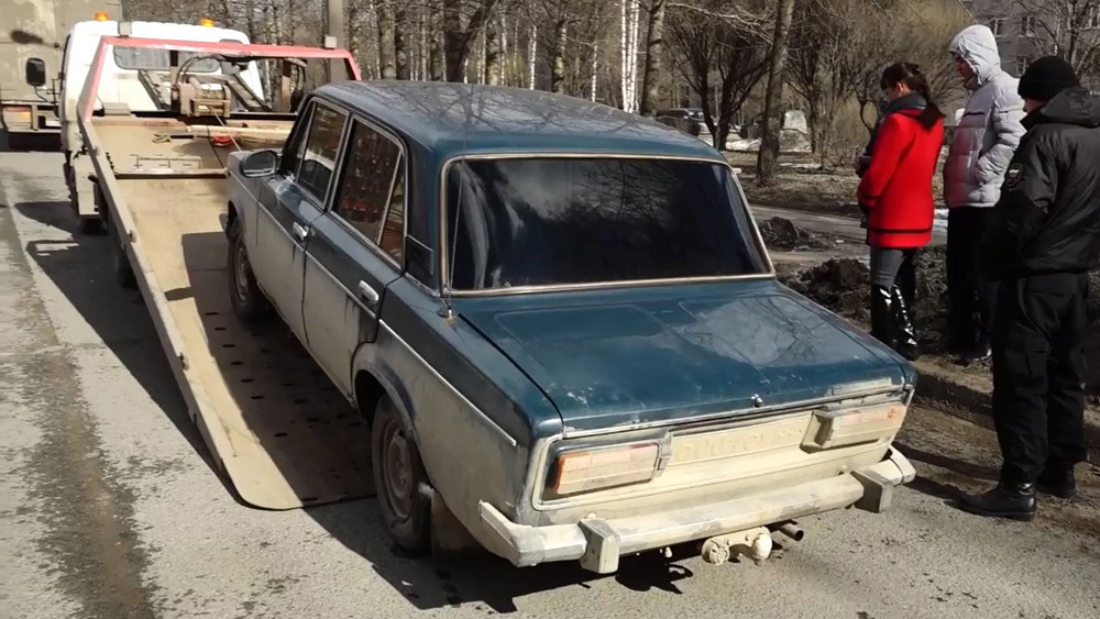 Вологодские приставы отбирали машины за долги  