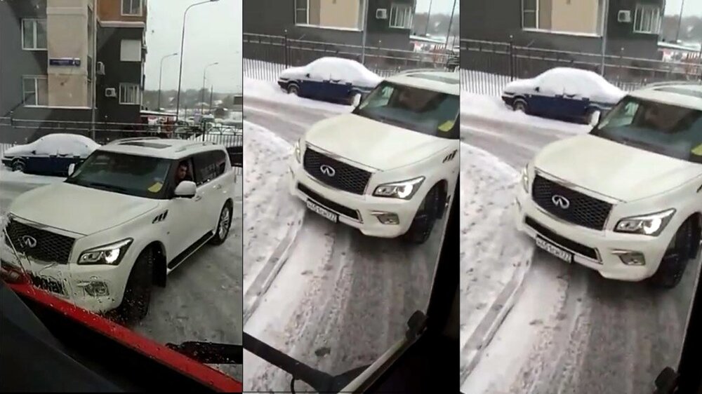 В Москве водитель Infiniti преградил дорогу пожарным машинам и "скорой" 