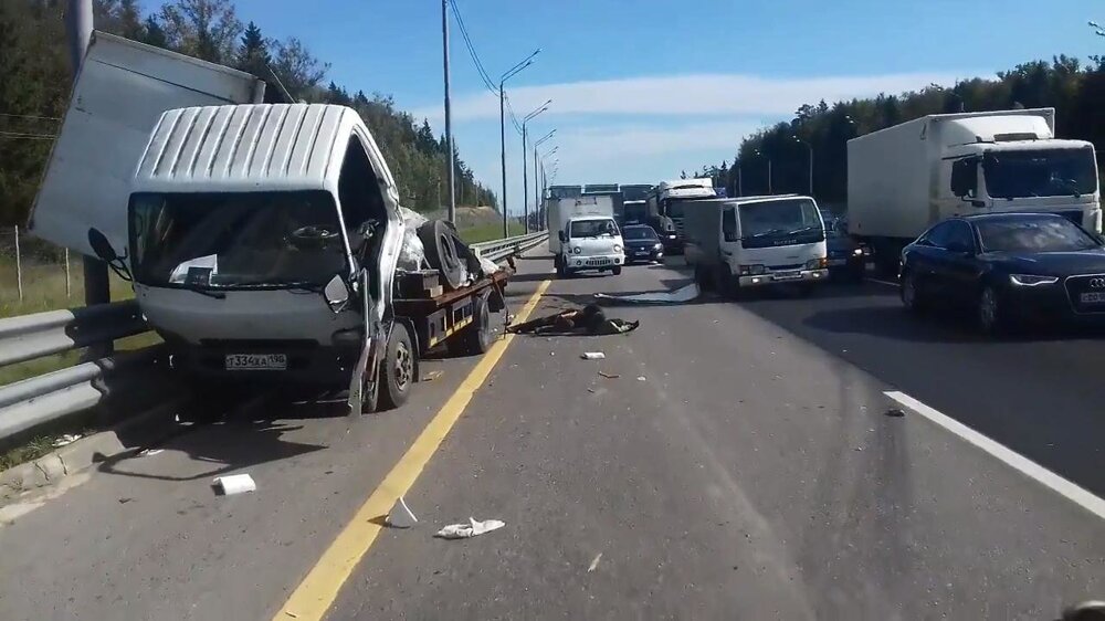 Видео с места смертельной аварии на Новорижском шоссе 