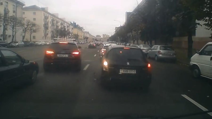 Резвый водитель на Ауди в Минске 