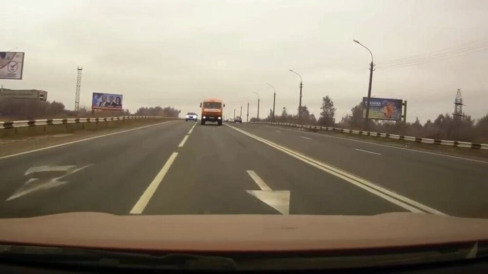 Езда со спущенным колесом в Архангельске 