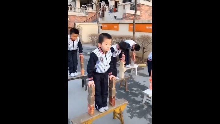 Тренировка равновесия и координации у китайских школьников 