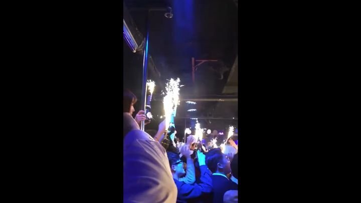Корейцы чуть не сожгли себя в клубе во время празднования Нового года  