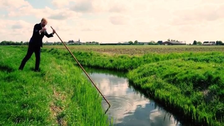 Как не надо преодолевать водную преграду 