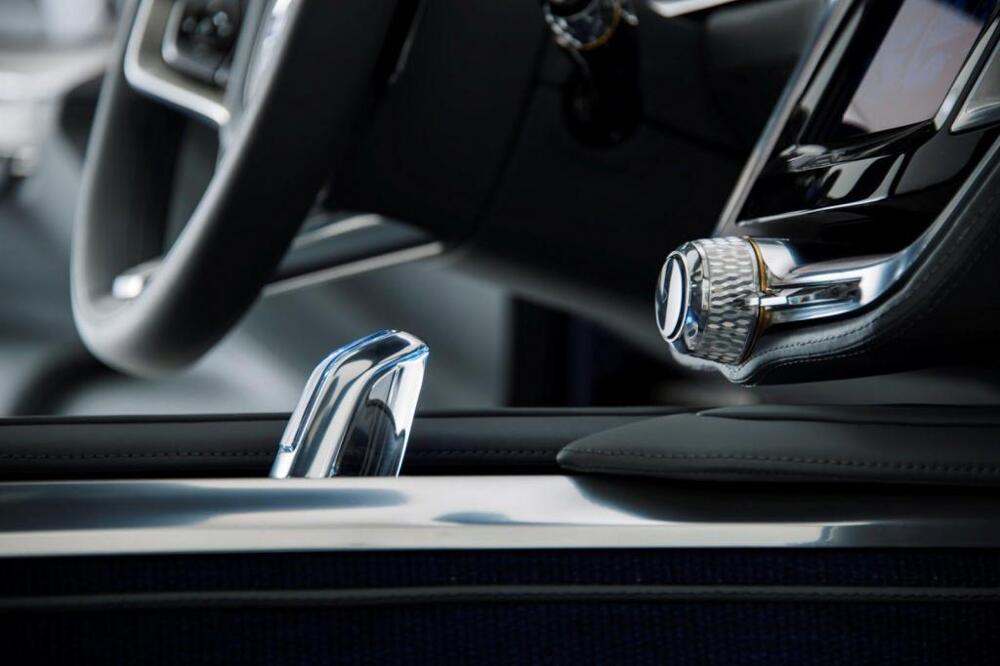 Volvo рассекретил новое купе Concept Coupe