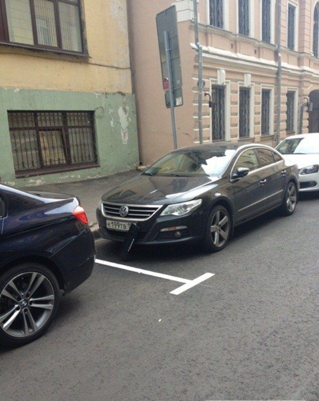 И снова об особенностях платной парковки в Москве
