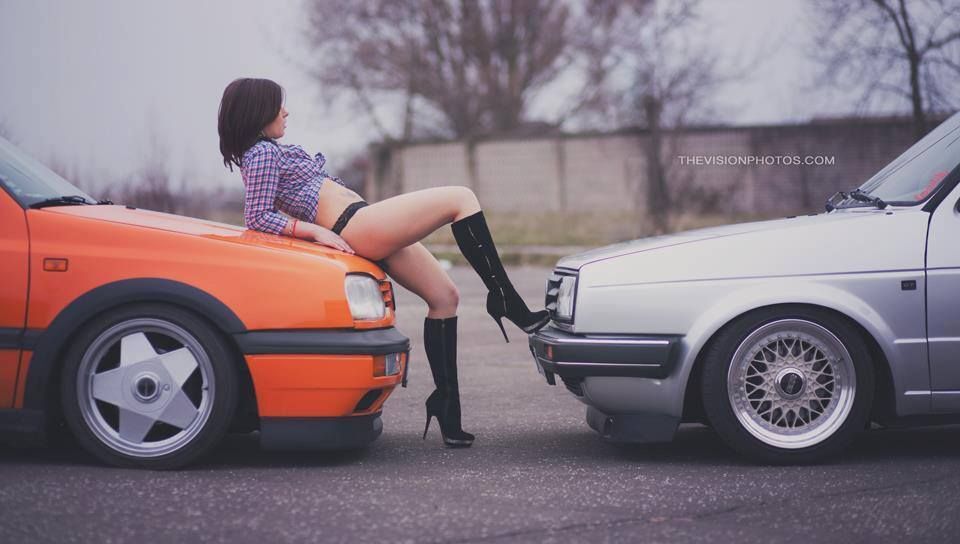 Сексуальные девушки и красивые автомобили
