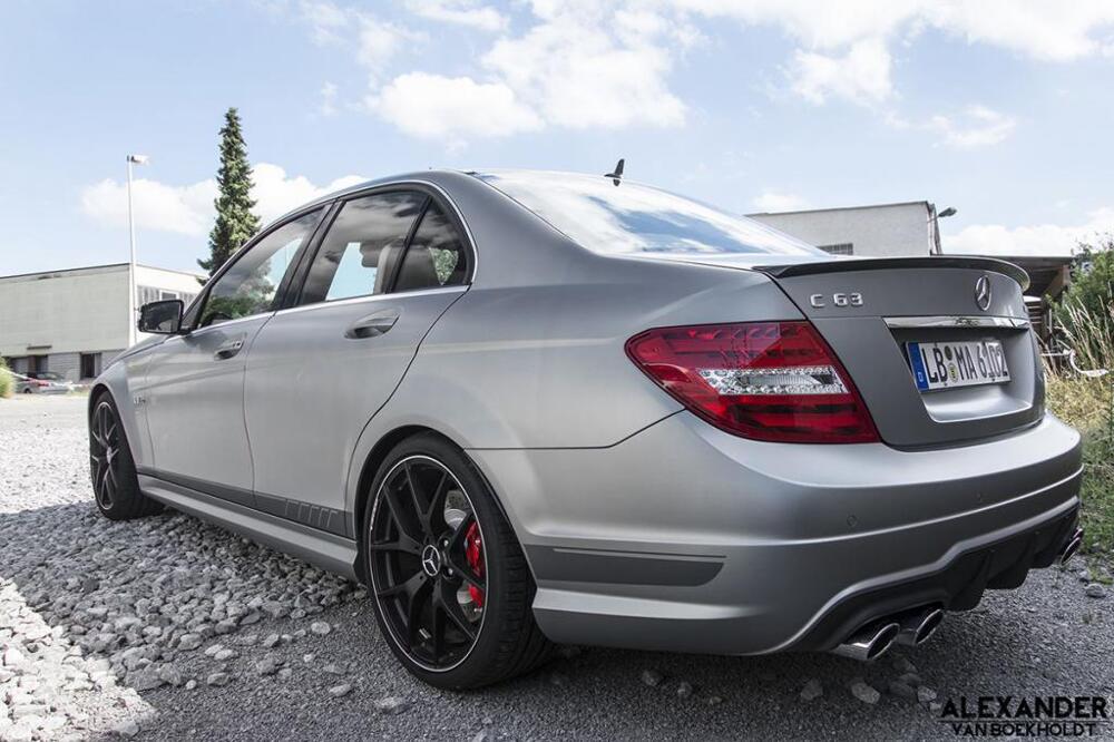 Фоторепортаж: штаб-квартира AMG Affalterbach