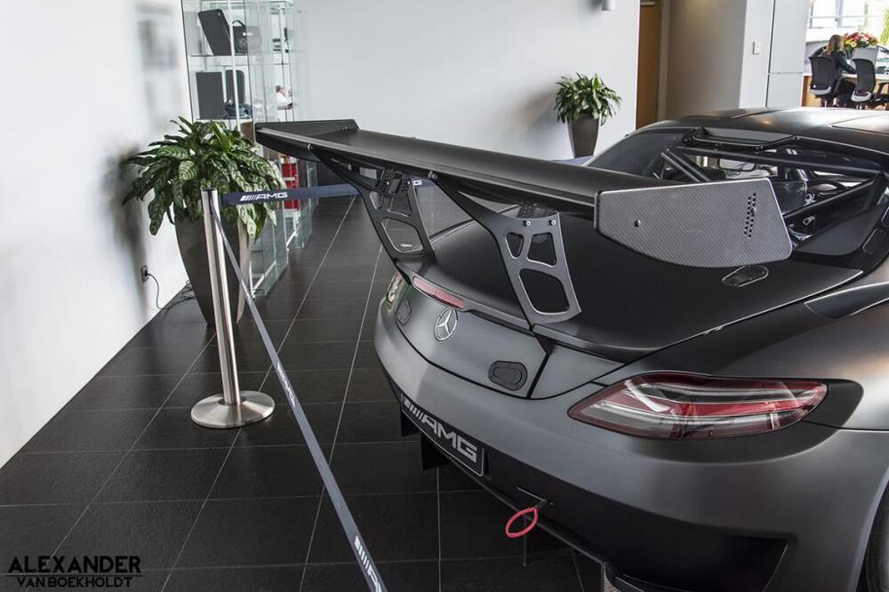 Фоторепортаж: штаб-квартира AMG Affalterbach