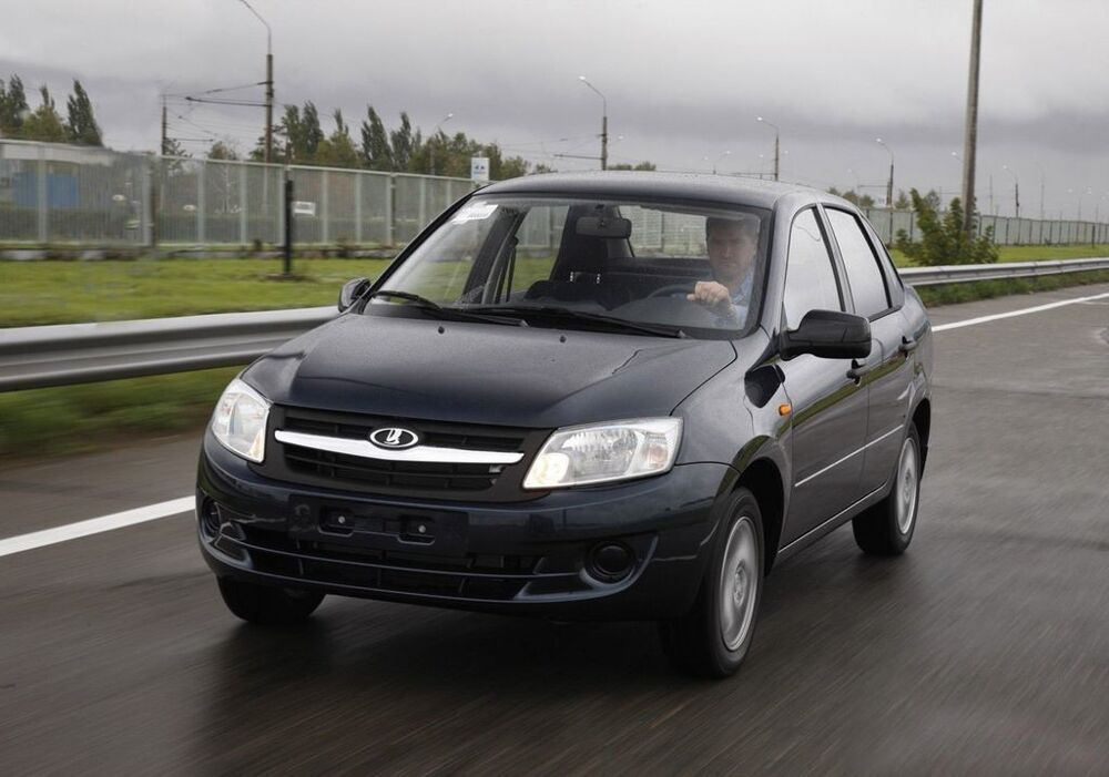 10 самых доступных автомобилей с автоматом