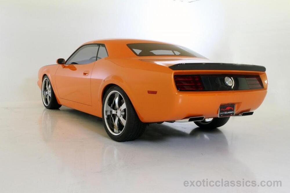Продается уникальный Dodge Concept Barracuda