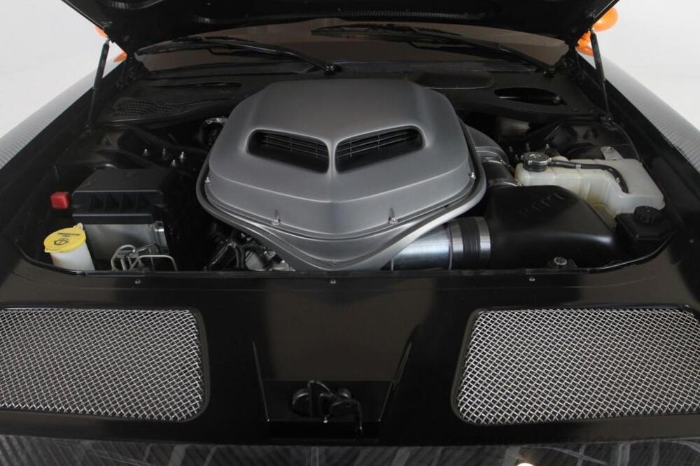 Продается уникальный Dodge Concept Barracuda