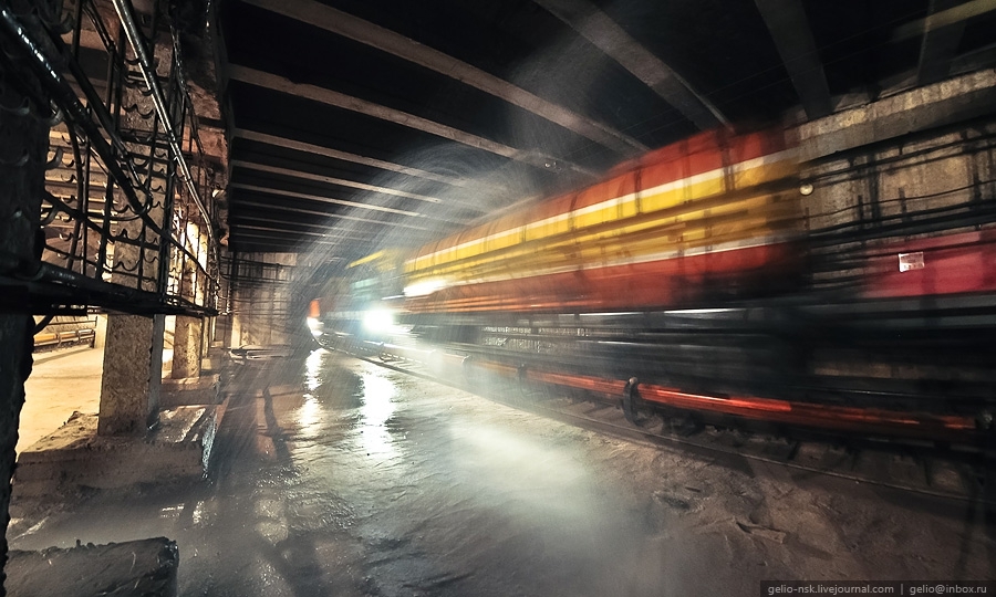 Что происходит ночью в Московском метро
