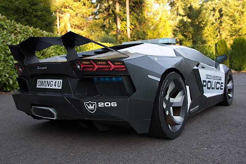 Lamborghini Aventador из бумаги