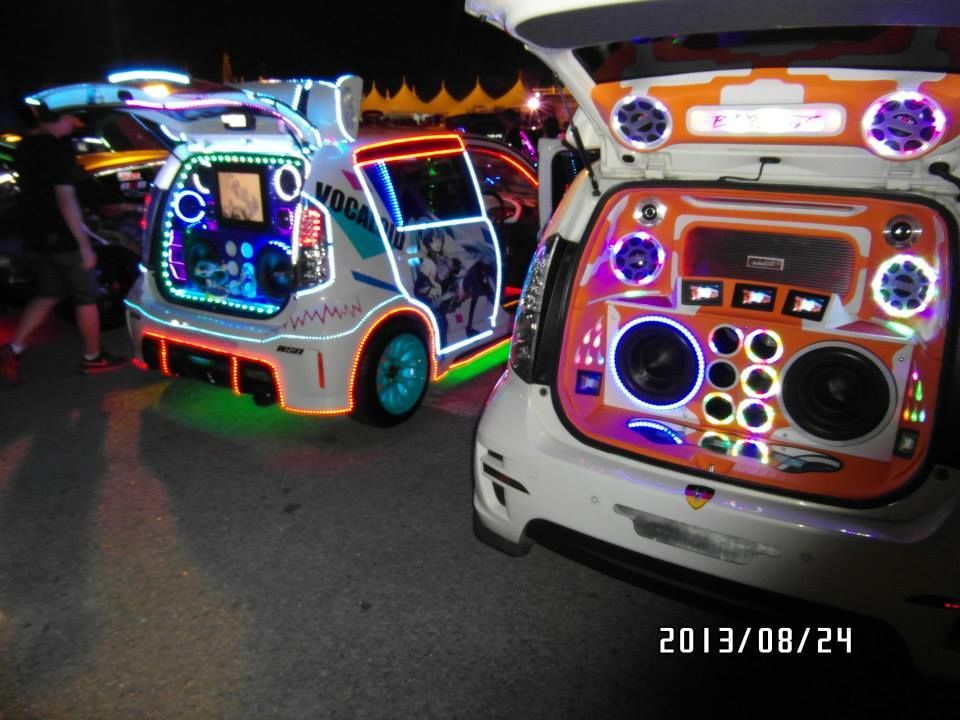 Auto Salon Night 2013 в Куала-Лумпуре 