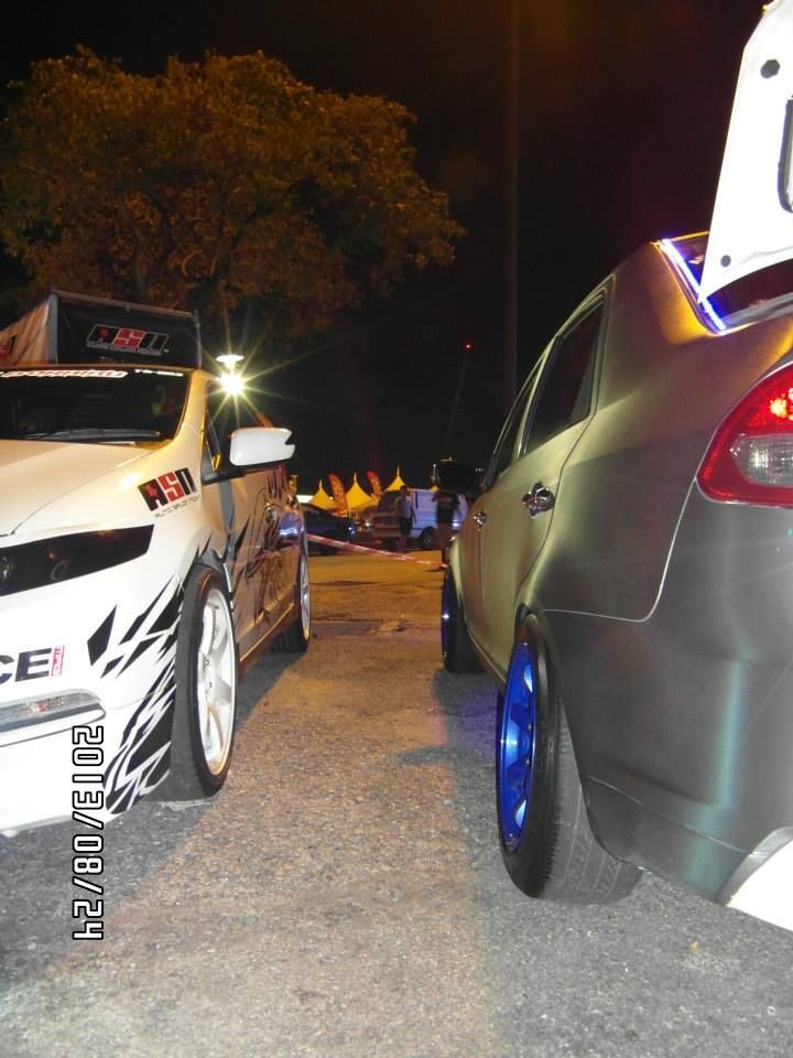 Auto Salon Night 2013 в Куала-Лумпуре 