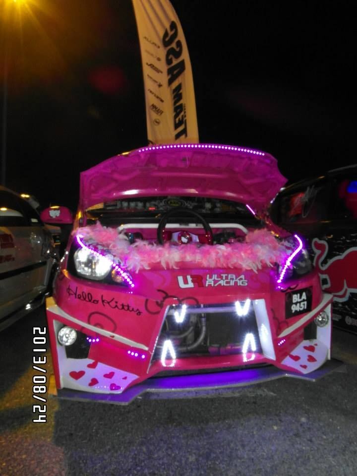 Auto Salon Night 2013 в Куала-Лумпуре 