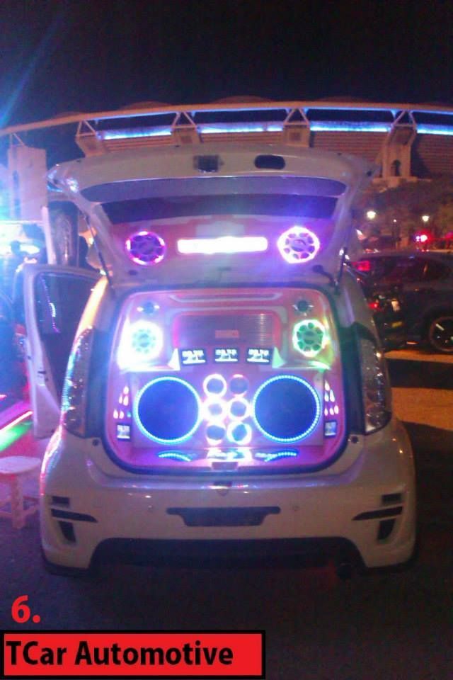 Auto Salon Night 2013 в Куала-Лумпуре 