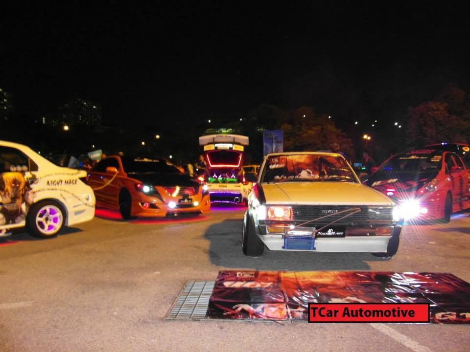 Auto Salon Night 2013 в Куала-Лумпуре 