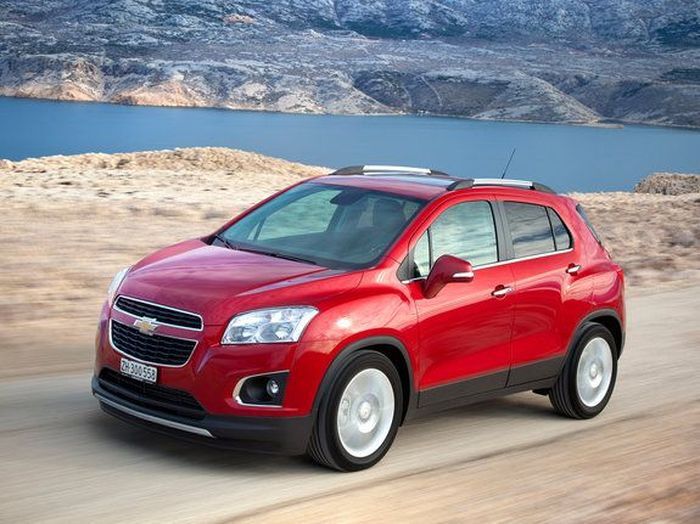 Самые безопасные автомобили для перевозки детей