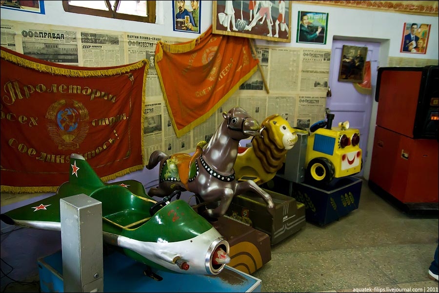 Экскурсия по музею советского детства