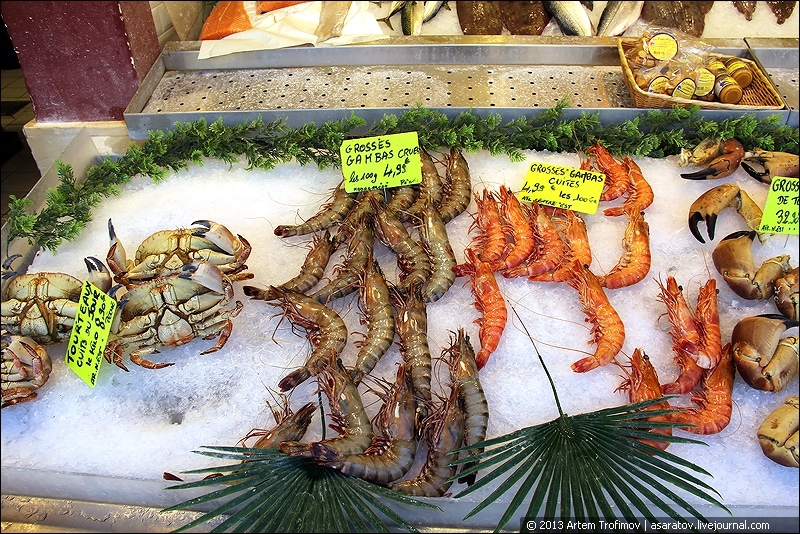 Богатый рыбный рынок в Трувиле