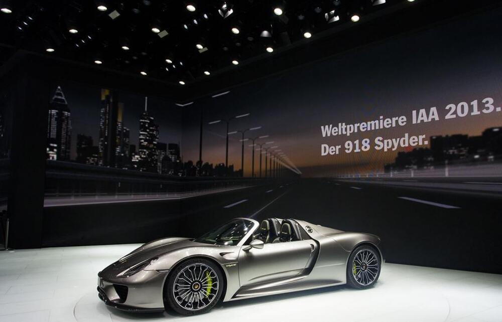 Porsche 918 Spyder показали во Франкфурте
