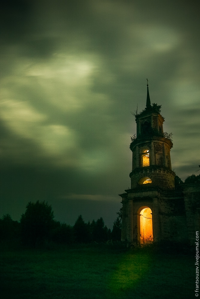 Заброшенный храм в Ярославской области