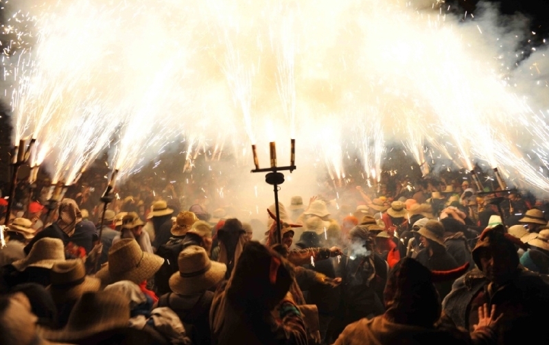 Aquelarre, Сервера, Испания