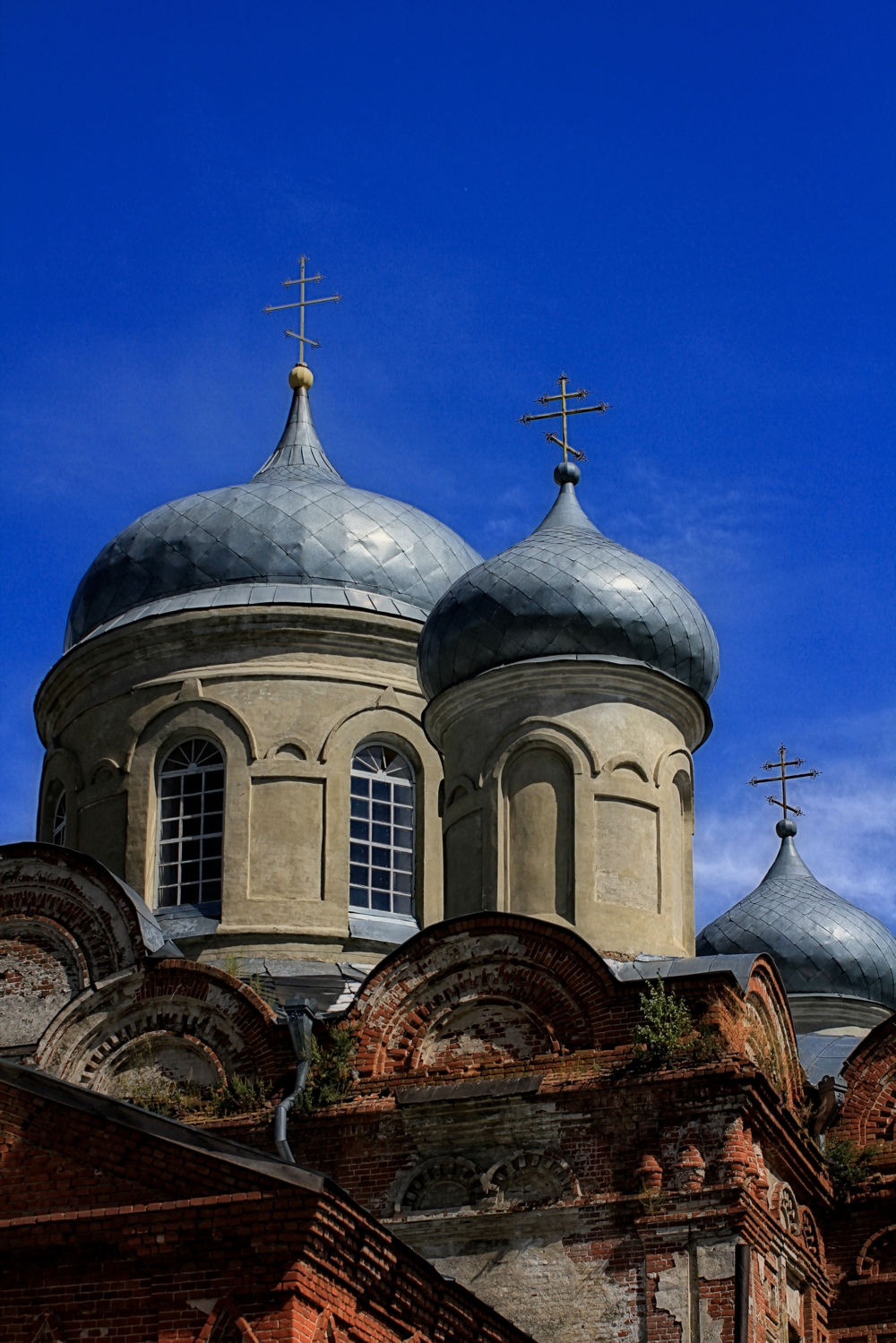 Церковь Михаила Архангела в селе Средний Карачан, Воронежской области.