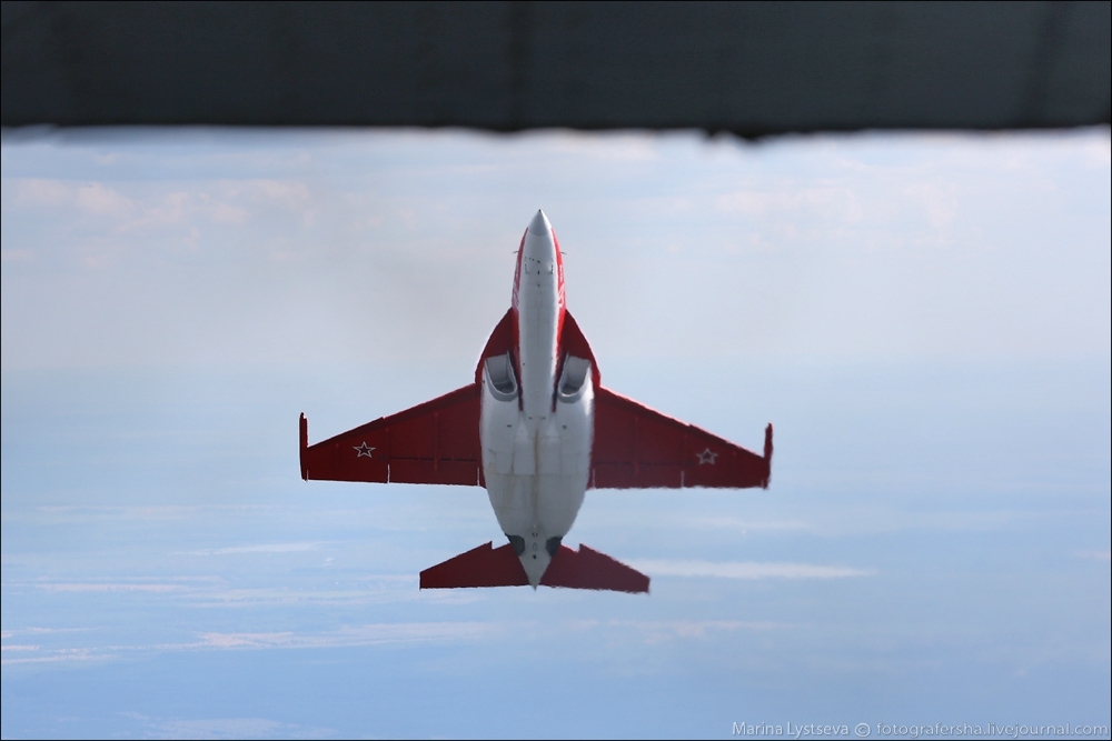 Фотографии с рампы самолета Ан-12