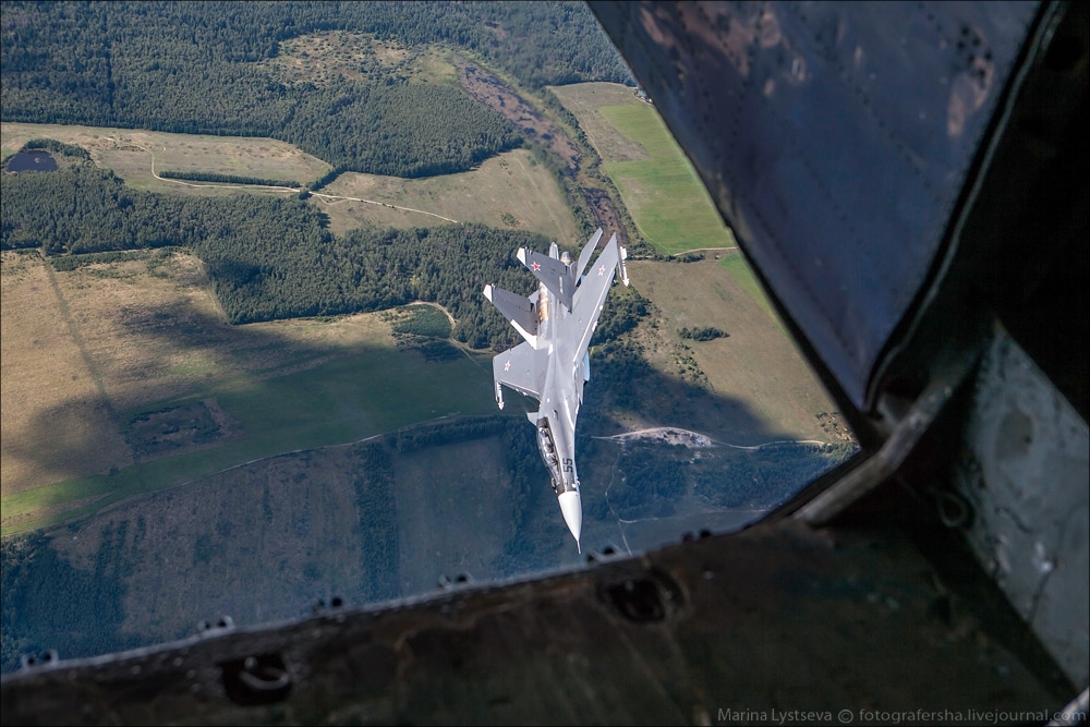 Фотографии с рампы самолета Ан-12