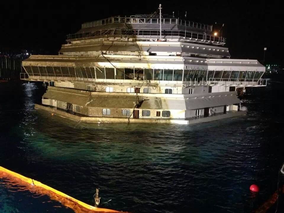 Costa Concordia после подъема 