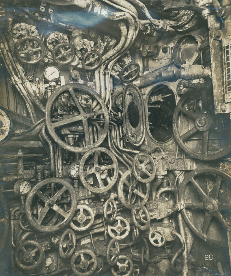 Зал управления подводной лодкой в 1918 г.