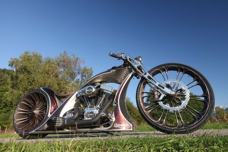 Кастом-байк от немецкого ателье Thunderbike