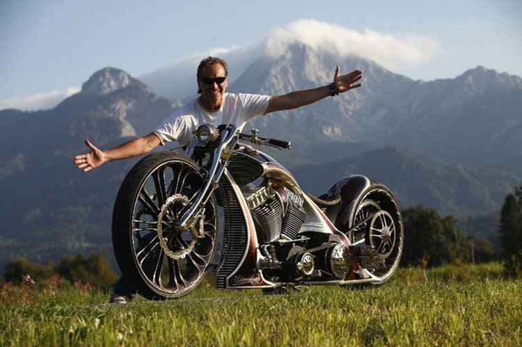 Кастом-байк от немецкого ателье Thunderbike