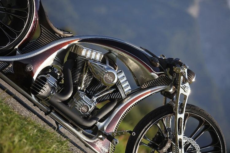 Кастом-байк от немецкого ателье Thunderbike