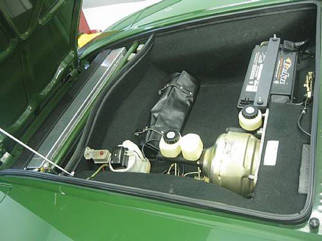Найдено на eBay. De Tomaso Pantera 1974
