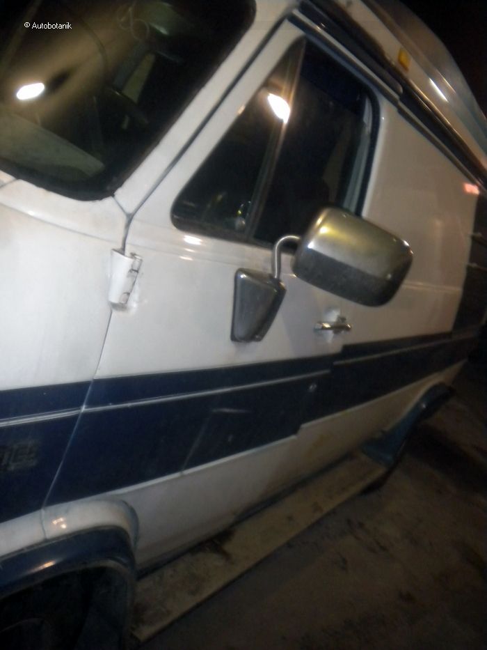 Восстановление старенького Chevy Van
