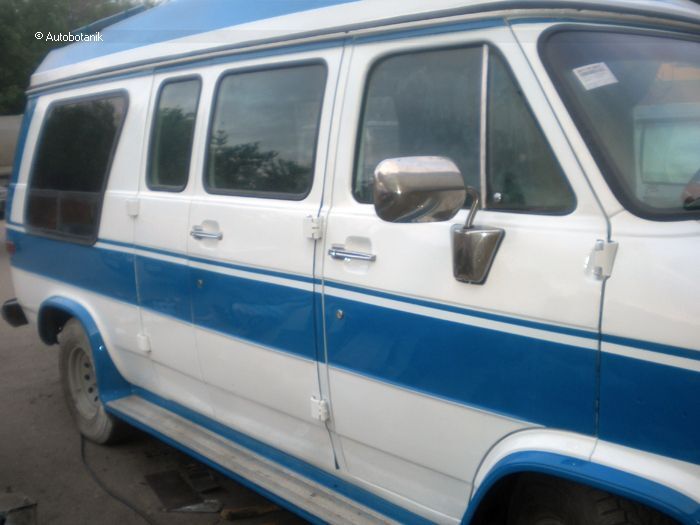 Восстановление старенького Chevy Van