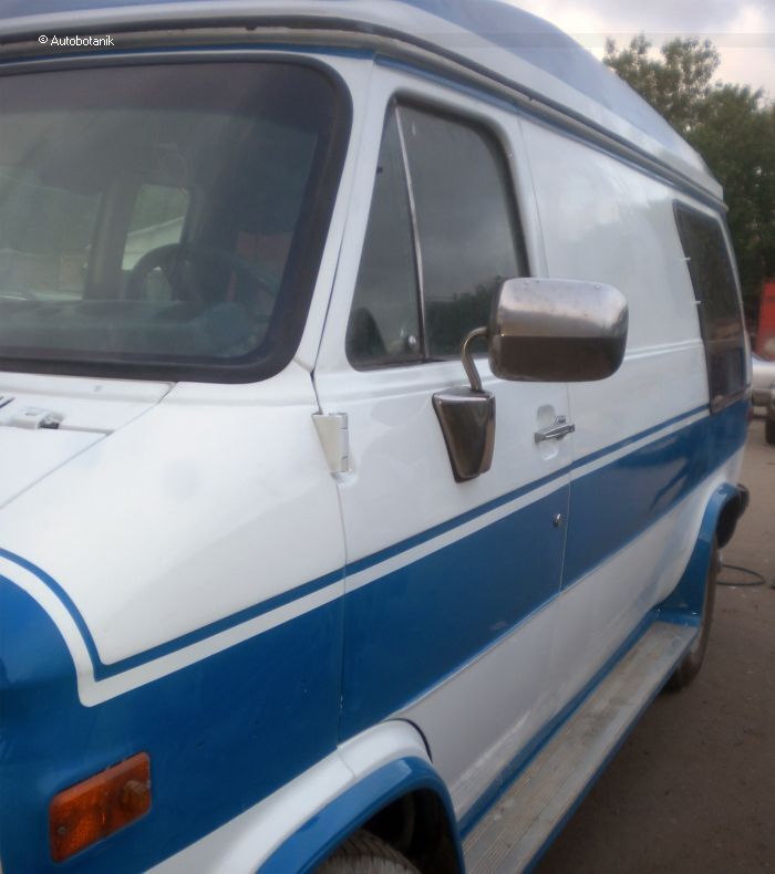 Восстановление старенького Chevy Van