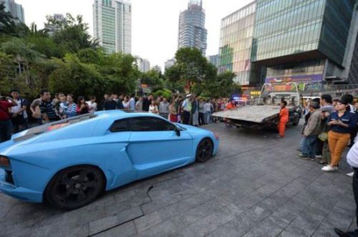 Китаец хотел продать реплику Lamborghini
