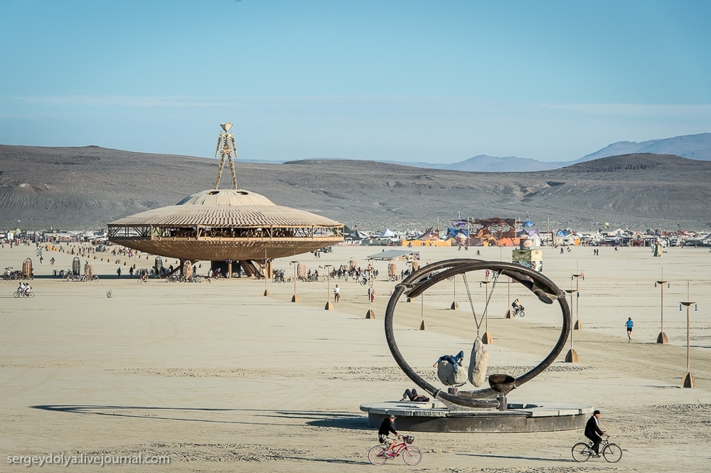 Самые интересные инсталляции фестиваля Burning Man 2013