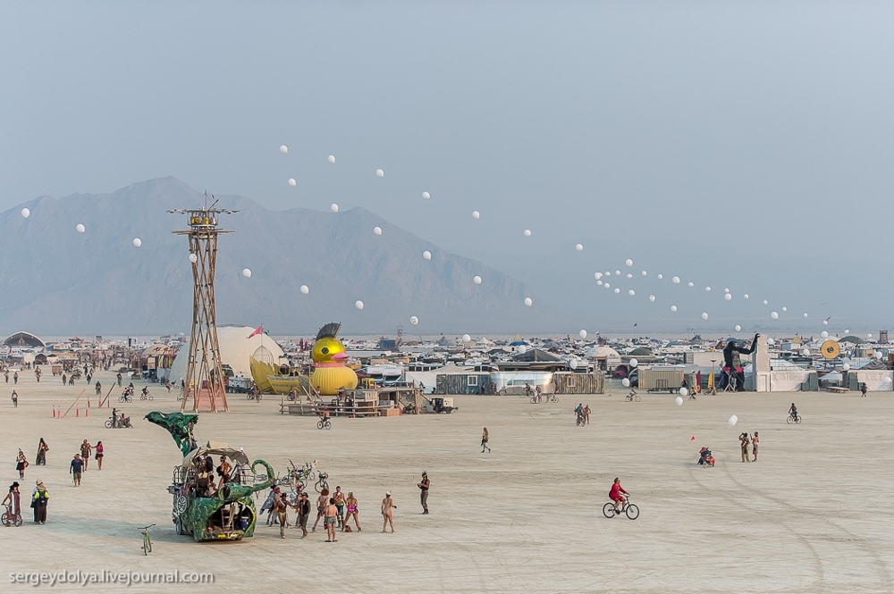 Самые интересные инсталляции фестиваля Burning Man 2013